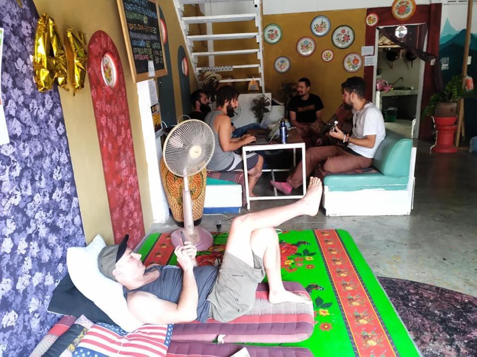 Sunny Hostel باي المظهر الخارجي الصورة